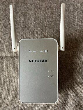 NETGEAR AC1200 WiFi Mesh Range Extender EX6150v2 100-240V 50/60Hz